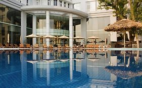 Khách sạn Novotel Hạ Long